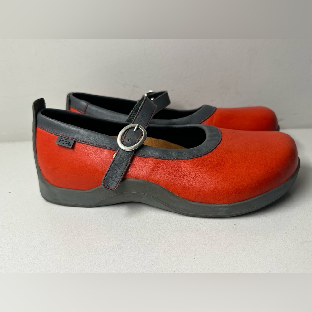 Footsteps By Birkenstocks Avila Red Leather Mary Jane’s Size EU 38 US 7